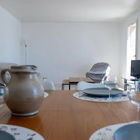 Guestready - Sejour Familial Charmant A 2* アンティーブ